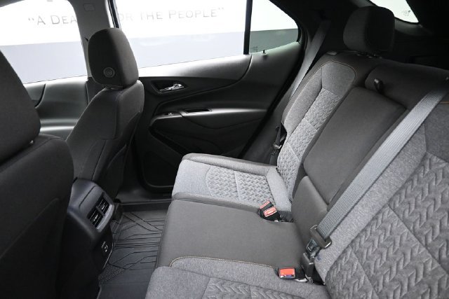 Used 2024 Chevrolet Equinox LT w/ LPO, Cargo Package FWD image 23