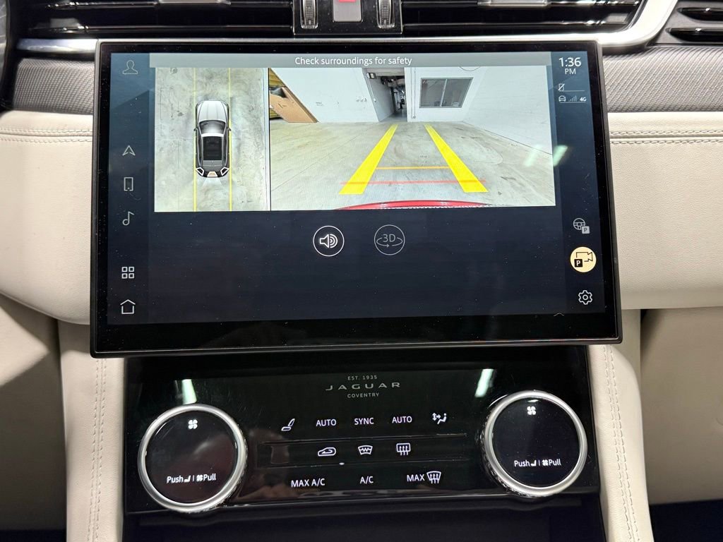 Used 2021 Jaguar F-PACE SVR image 34