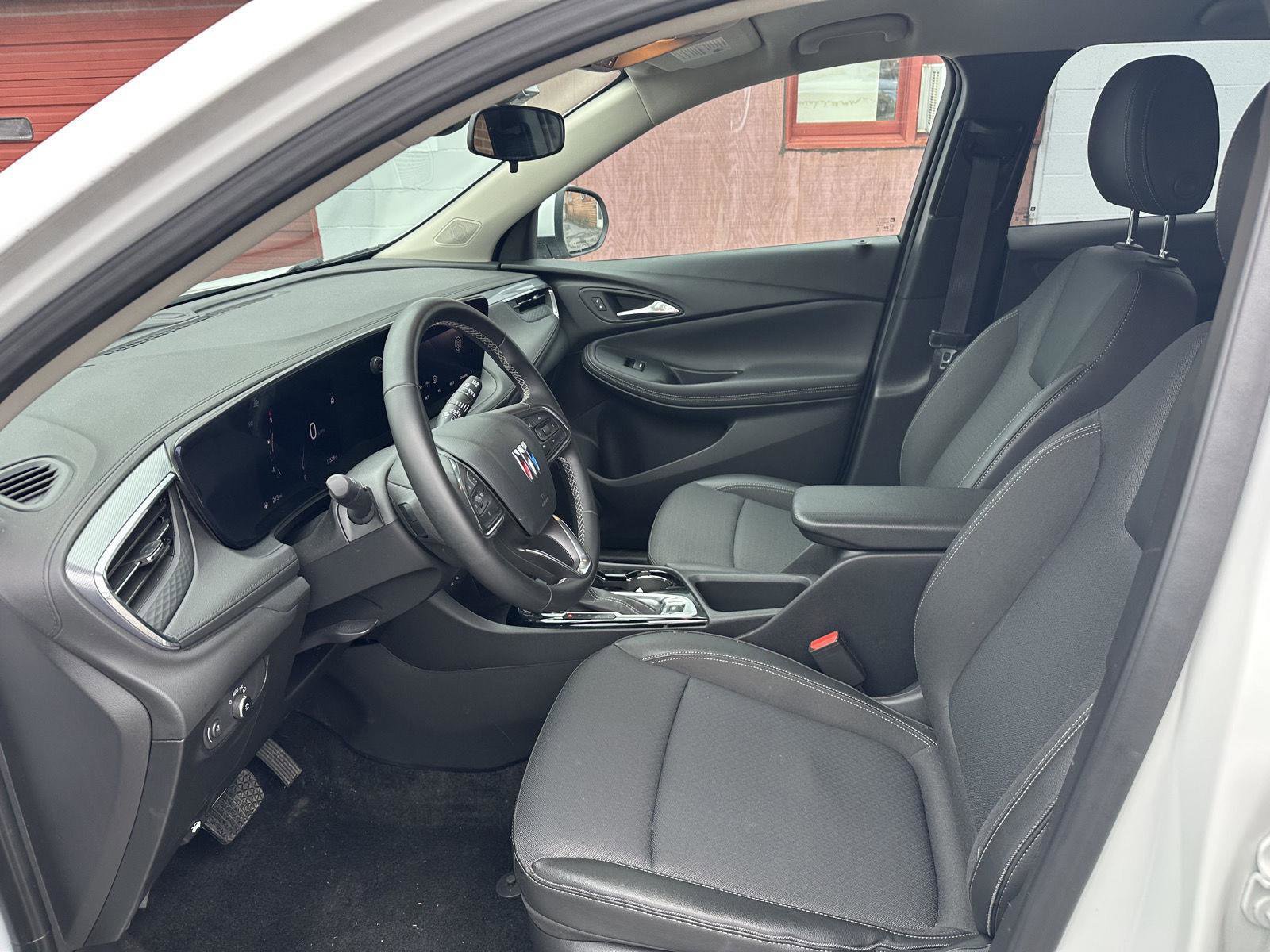 Used 2025 Buick Encore GX Preferred image 14