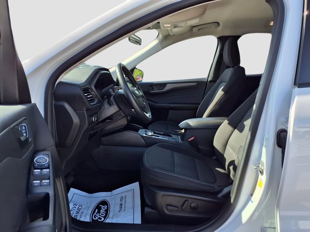 Used 2023 Ford Escape Active w/ Cold Weather Package FWD image 30