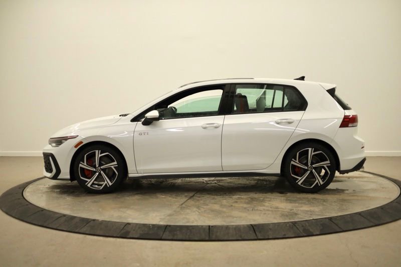 New 2026 Volkswagen GTI SE FWD image 6