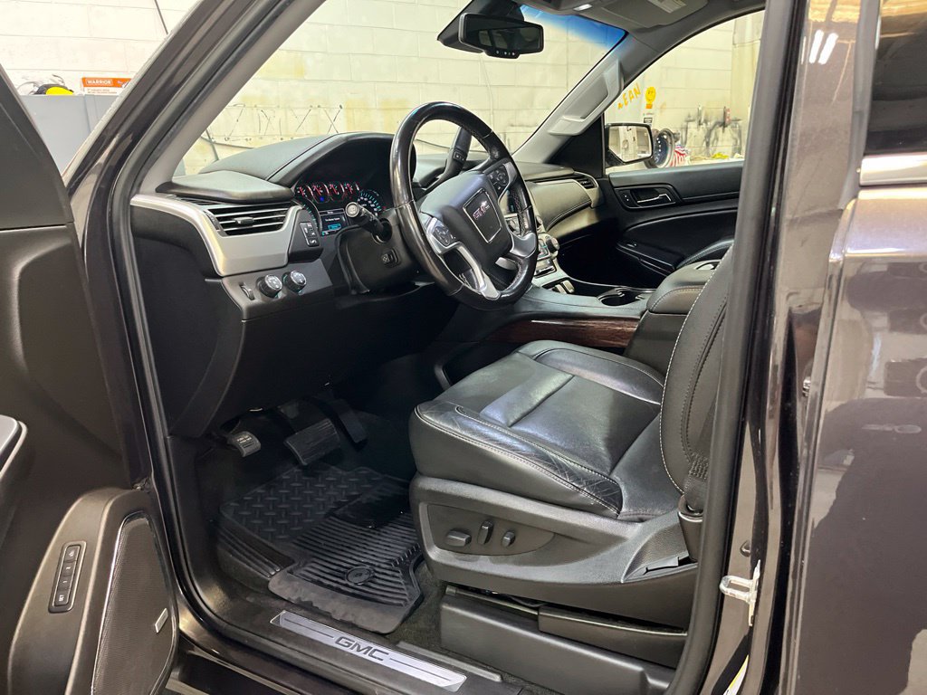 Used 2018 GMC Yukon XL SLT AWD/4WD image 11