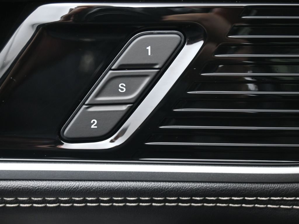 New 2026 Jeep Grand Wagoneer 4WD image 21