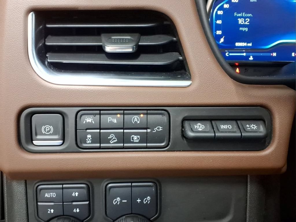 Used 2022 Chevrolet Suburban High Country w/ LPO, Illumination Package AWD/4WD image 16