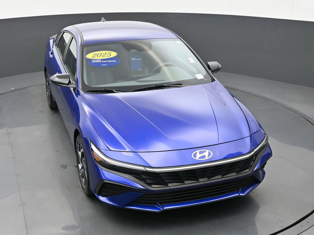Certified 2025 Hyundai Elantra Sport image 36