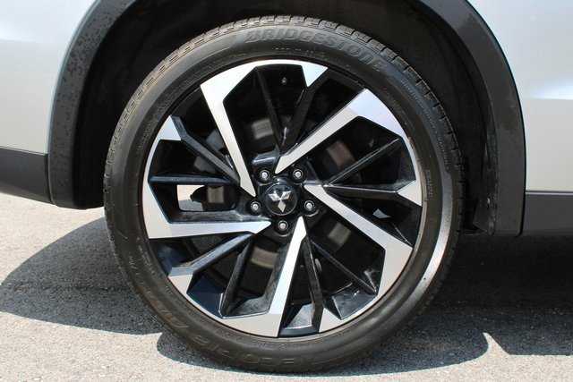 Used 2022 Mitsubishi Outlander SE image 42