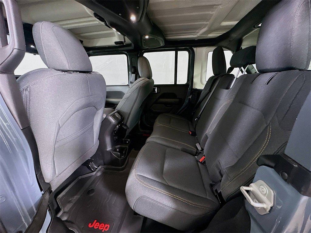 Used 2024 Jeep Wrangler Sahara w/ Safety Group image 14