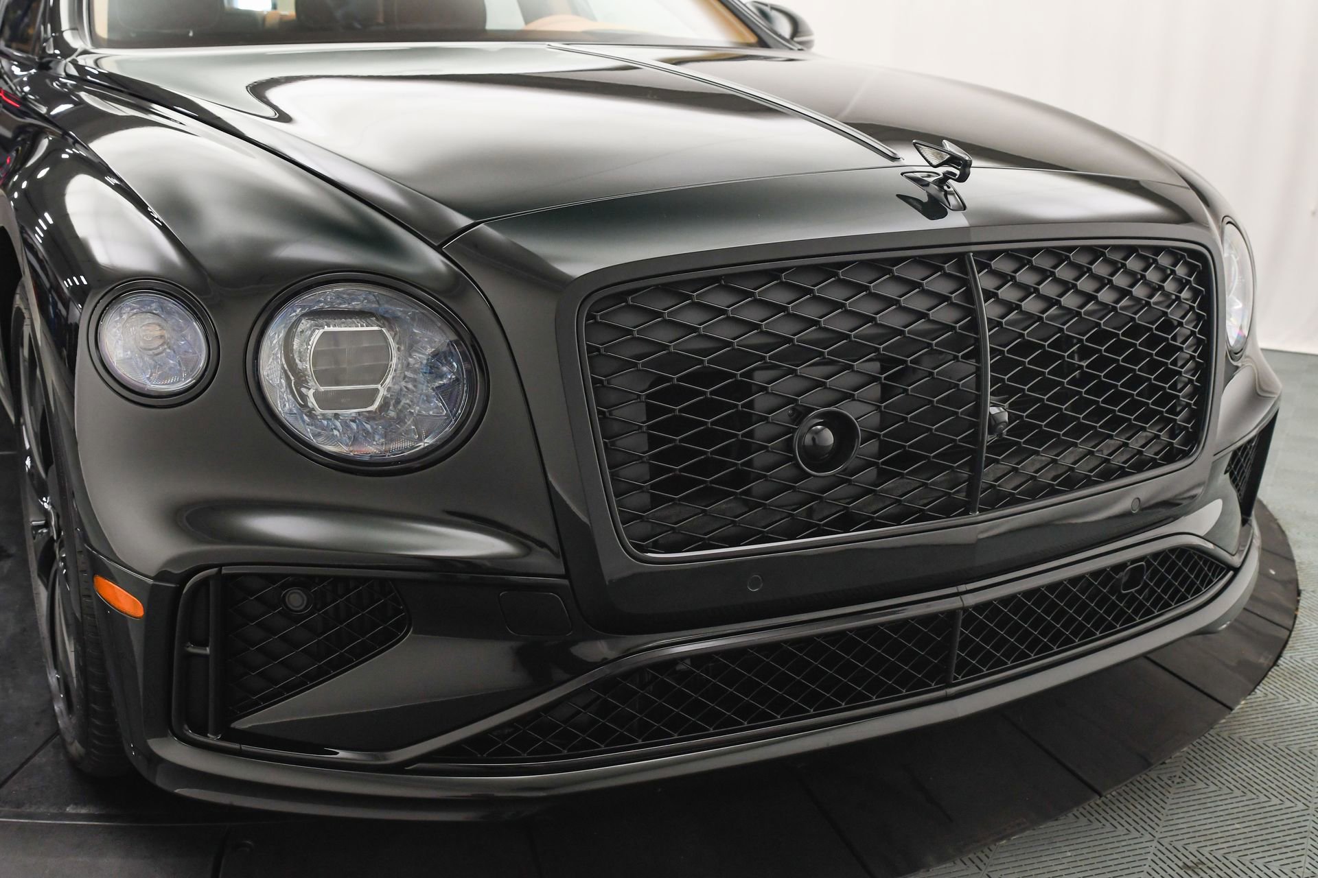 New 2026 Bentley Flying Spur Plug-In Hybrid image 26