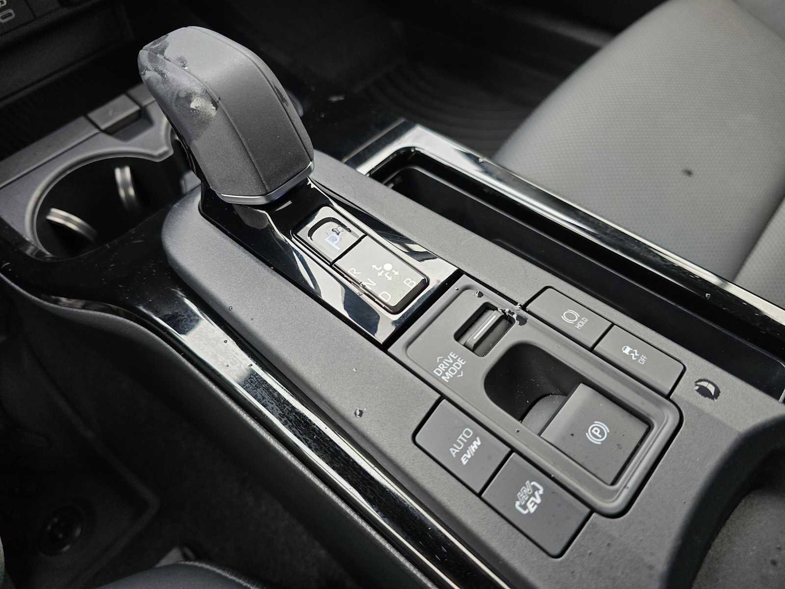 Used 2026 Toyota Prius Plug-In Hybrid image 37