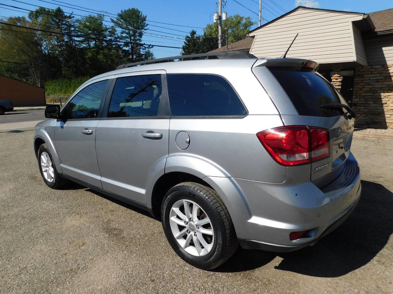 Used 2017 Dodge Journey SXT w/ Safe & Sound Group image 5