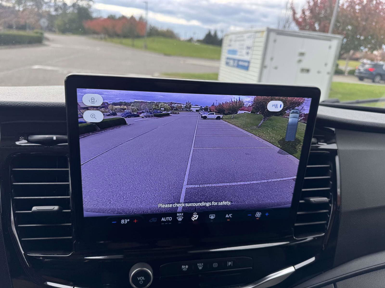 Used 2023 Ford Transit 350 XLT image 27