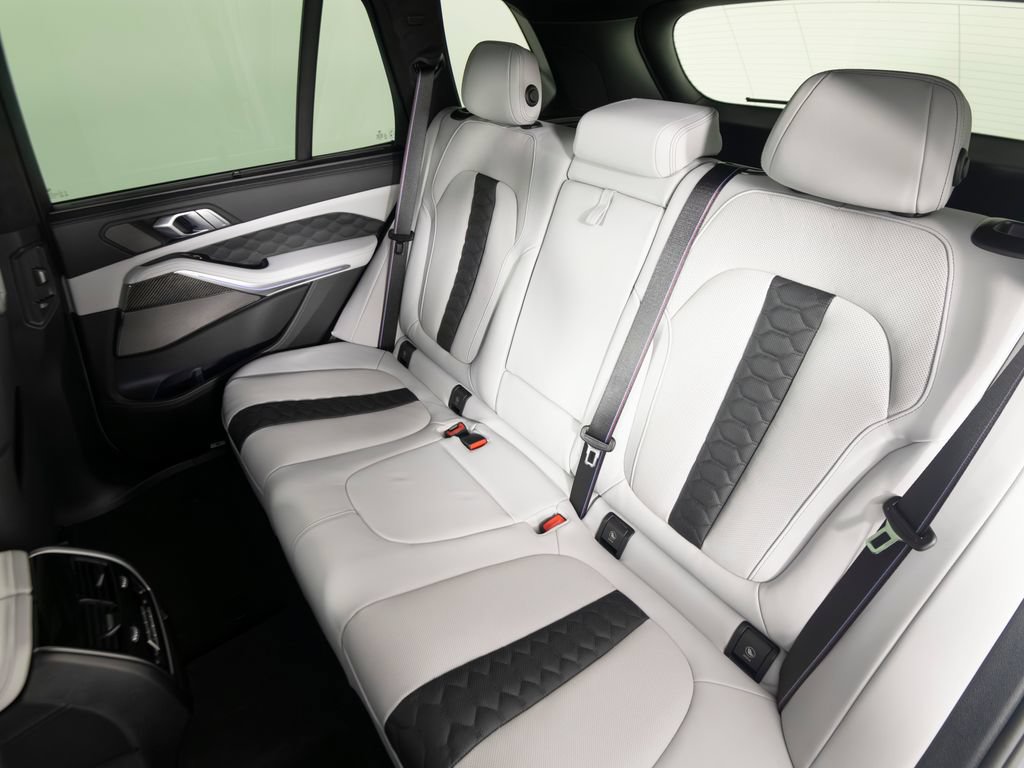 Used 2026 BMW X5 M Competition w/ Executive Package AWD/4WD image 43