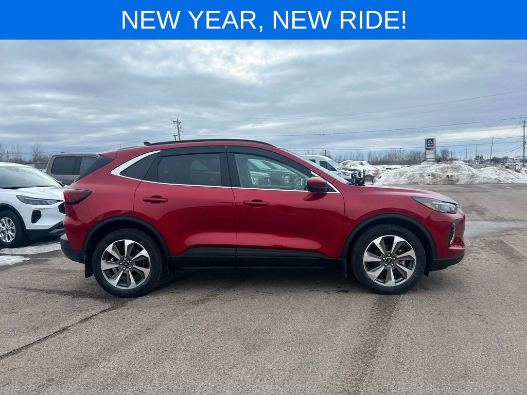 Used 2023 Ford Escape Platinum w/ Class II Trailer Tow Package image 7