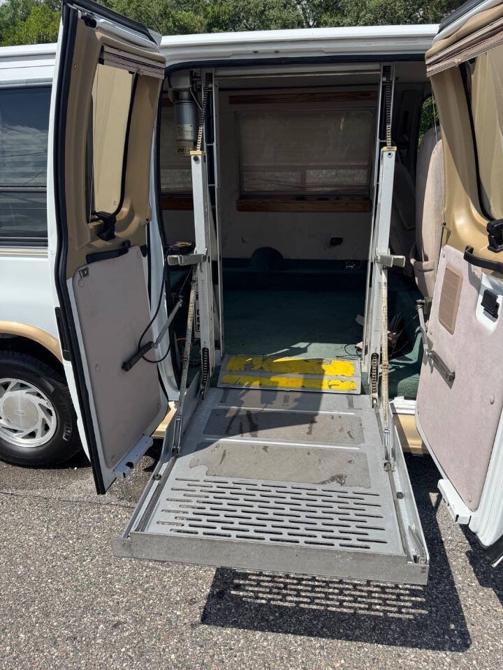 Used 1997 Ford E-150 and Econoline 150 RWD image 18