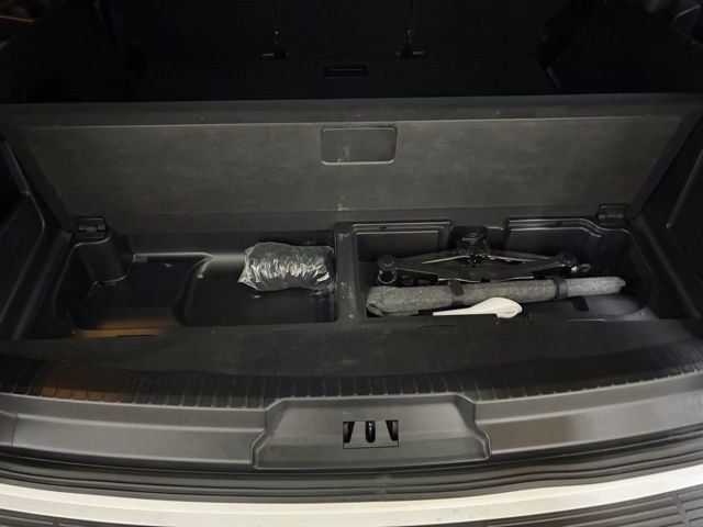 Used 2021 Ford Expedition XL AWD/4WD image 12