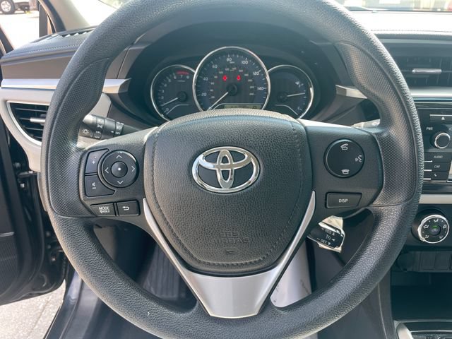 Used 2014 Toyota Corolla LE FWD image 26