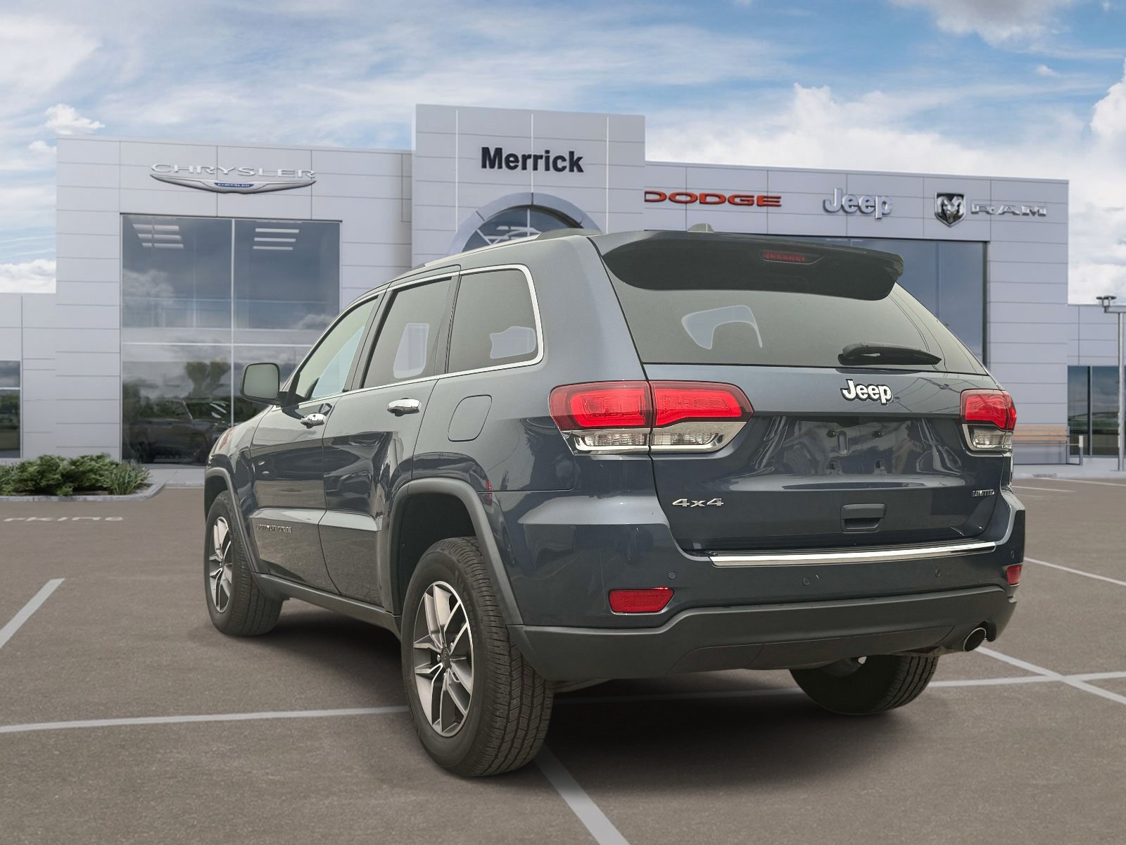 Used 2020 Jeep Grand Cherokee Limited AWD/4WD image 8