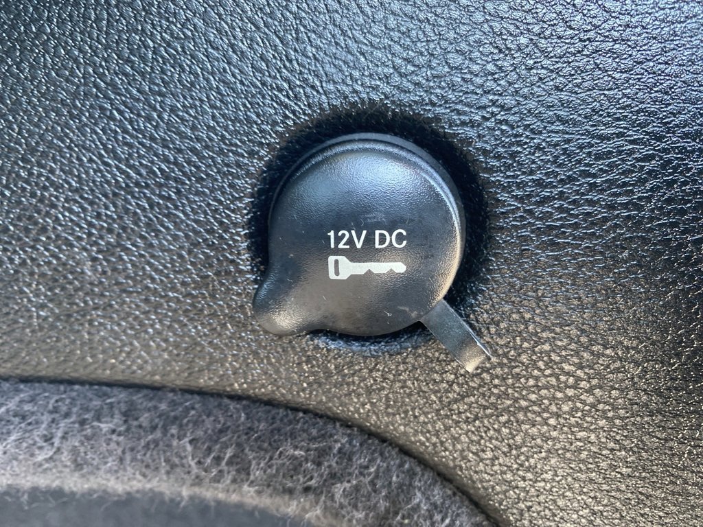 Used 2018 Jeep Grand Cherokee Altitude image 16