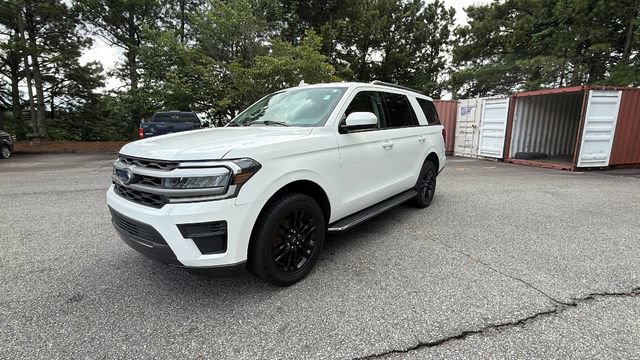 Certified 2023 Ford Expedition XLT RWD image 3