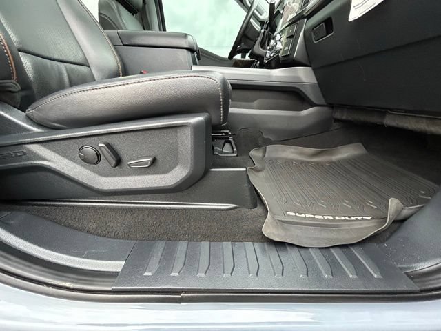 Used 2025 Ford F350 Lariat w/ Black Appearance Package AWD/4WD image 44