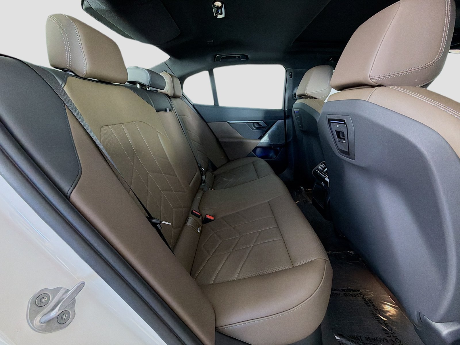 New 2027 BMW i5 eDrive40 RWD image 29