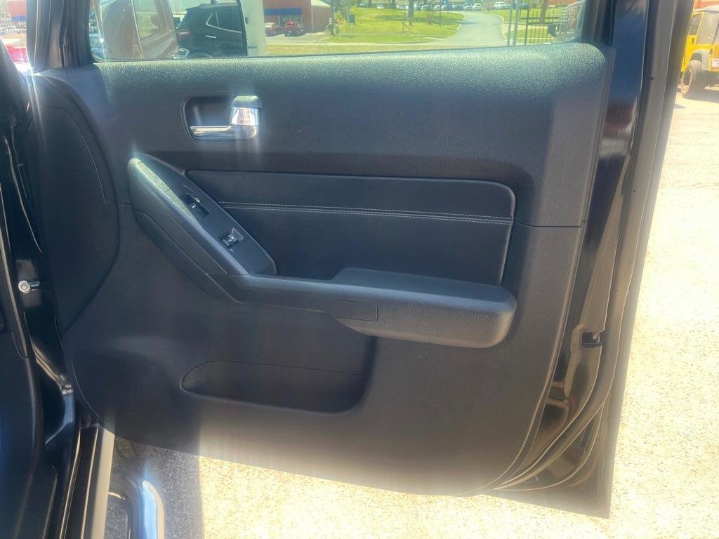 Used 2008 HUMMER H3 Luxury AWD/4WD image 22