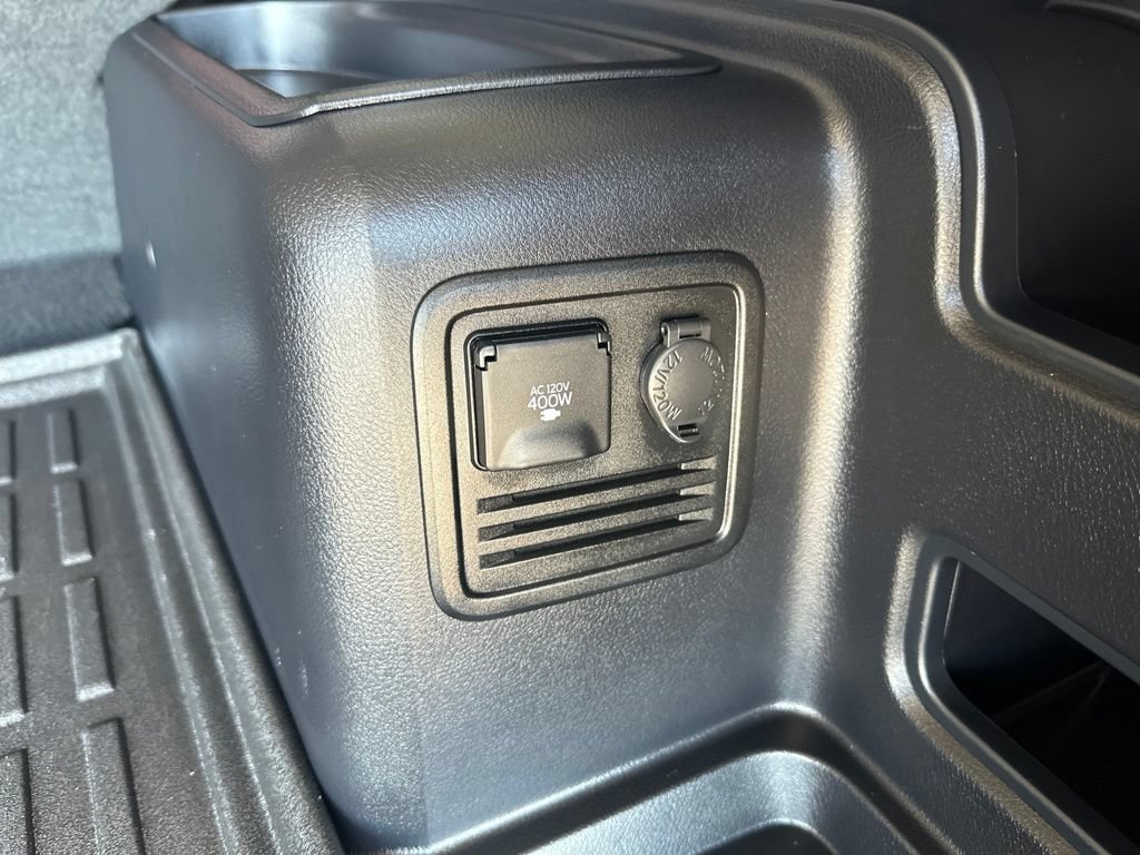 Used 2021 Toyota 4Runner SR5 AWD/4WD image 19