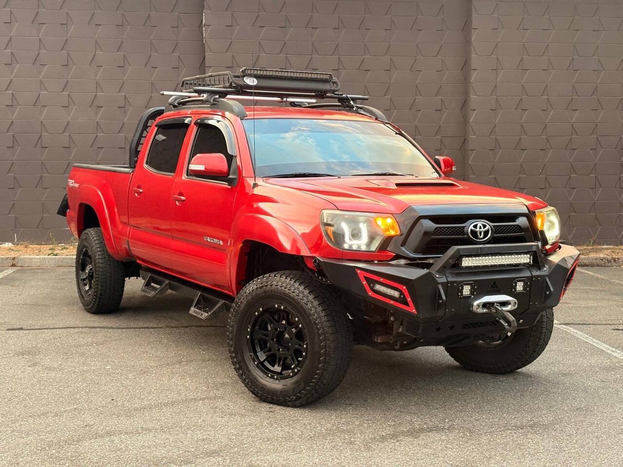 Used 2015 Toyota Tacoma 4x4 Double Cab w/ TRD Sport Package image 2