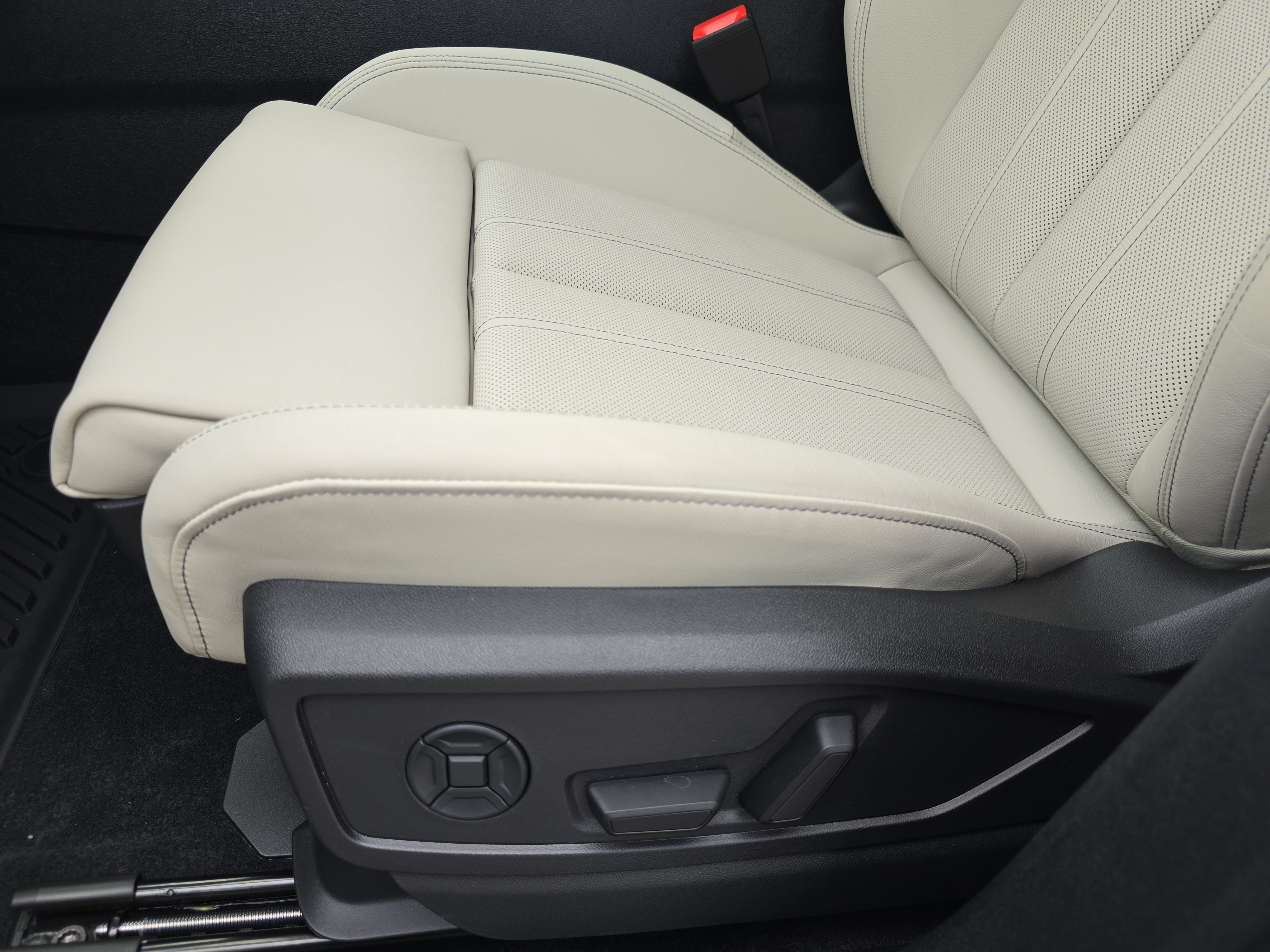 New 2026 Audi Q5 Premium Plus AWD/4WD image 27