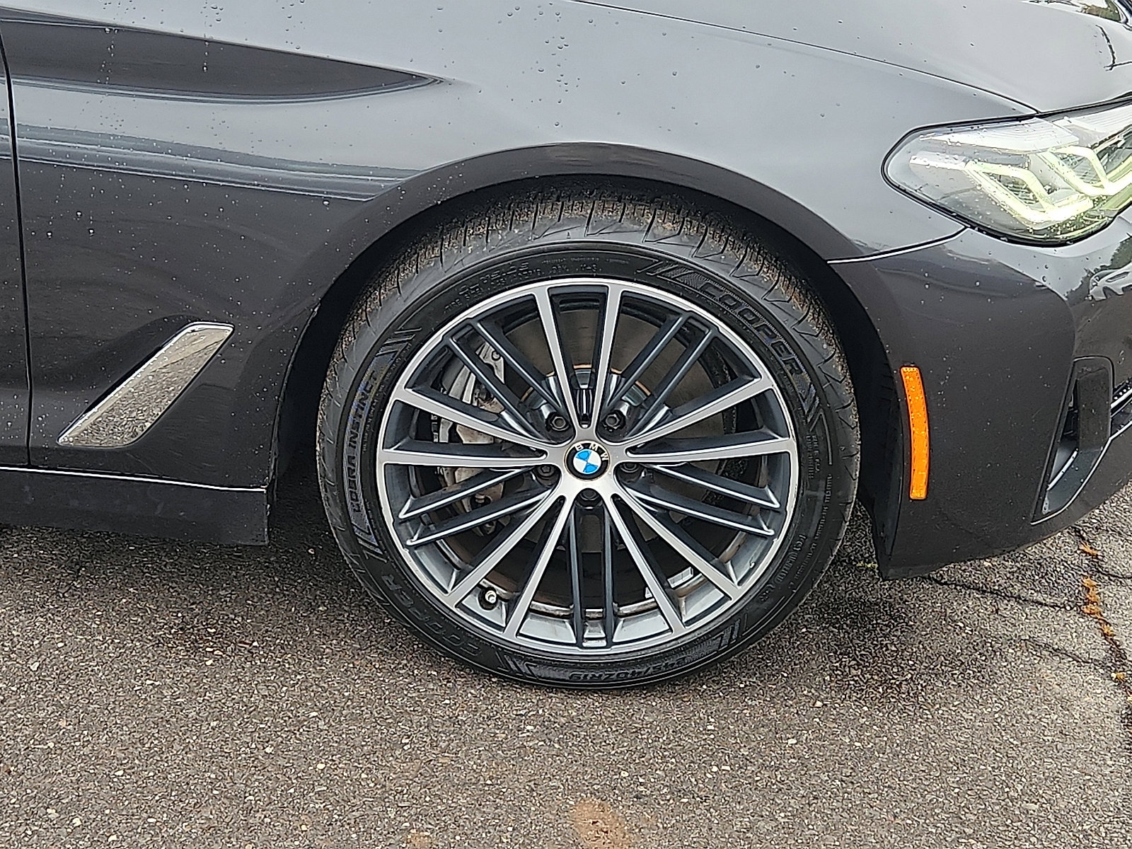 Used 2021 BMW 540i xDrive w/ Convenience Package image 8