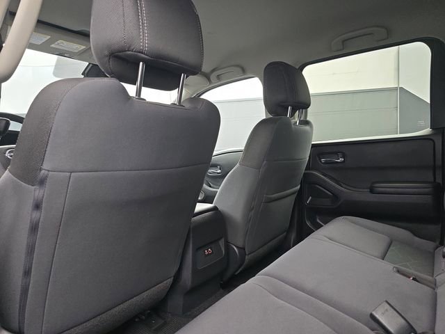 Used 2025 Nissan Frontier SV RWD image 38