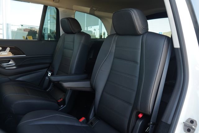 New 2026 Mercedes-Benz GLS 450 4MATIC image 29