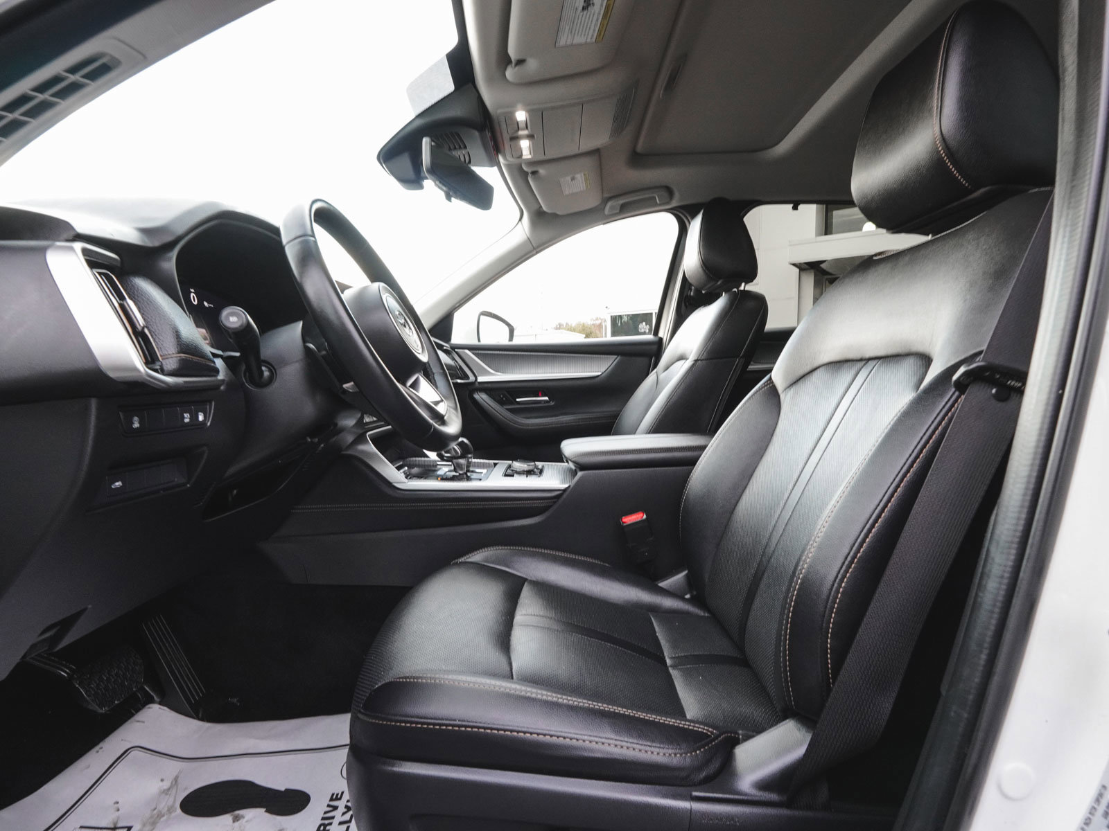 Used 2024 MAZDA CX-90 Plug-In Hybrid w/ Preferred image 28