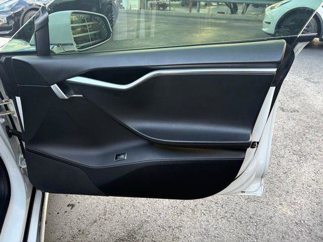 Used 2016 Tesla Model S P90D image 10