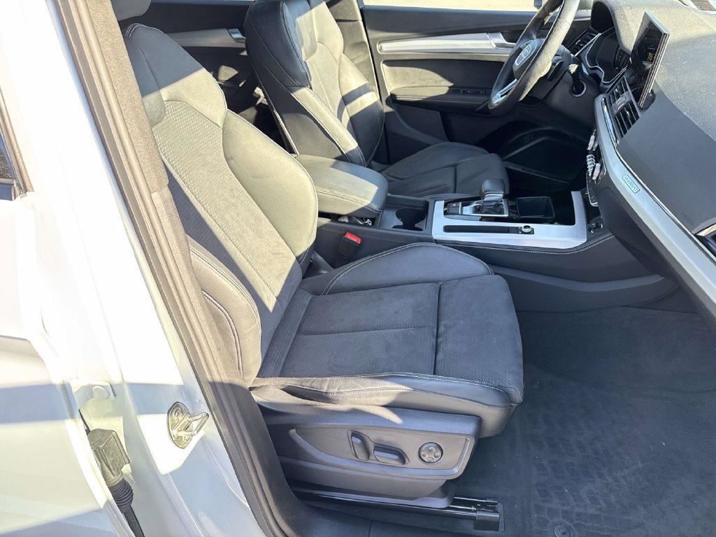 Used 2023 Audi Q5 e Premium Plus AWD/4WD image 7