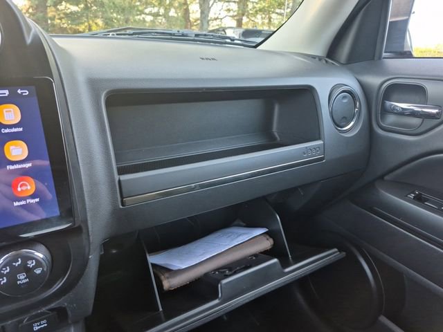 Used 2016 Jeep Patriot Sport w/ Power Value Group image 23