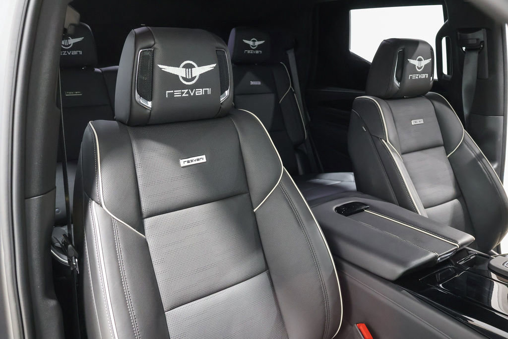 Used 2023 Cadillac Escalade Premium Luxury image 45