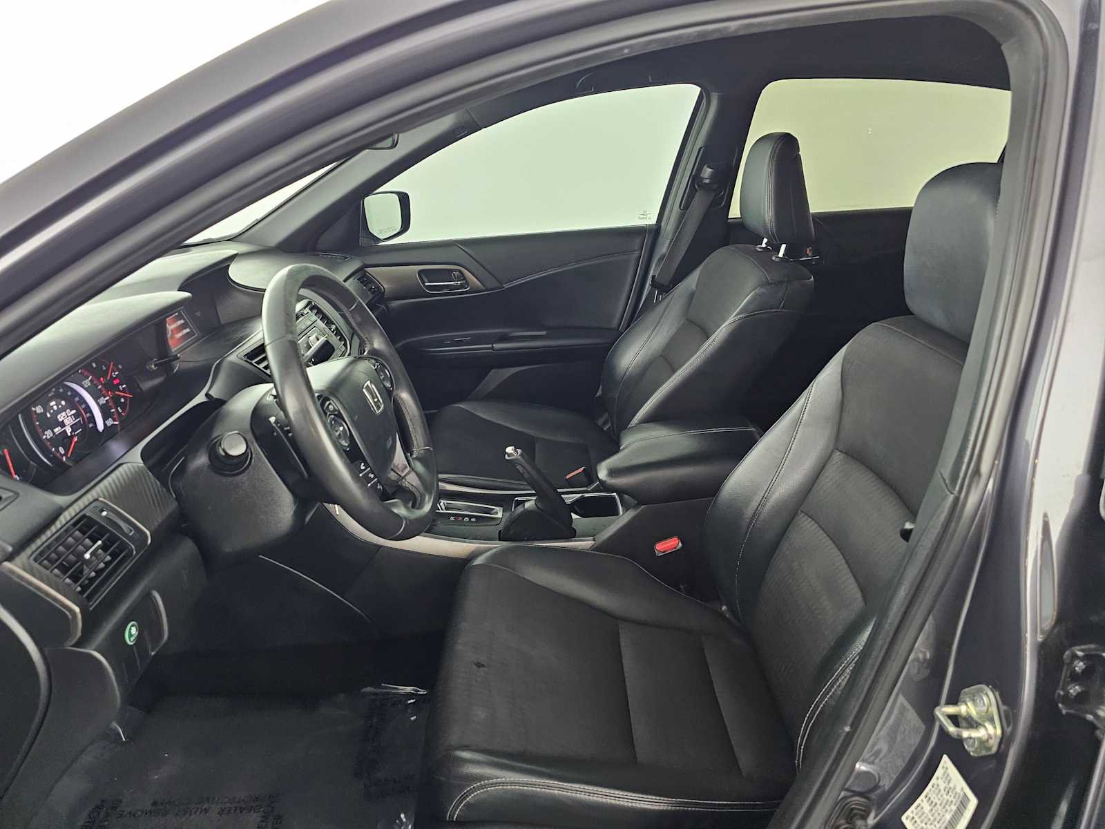 Used 2017 Honda Accord Sport image 20