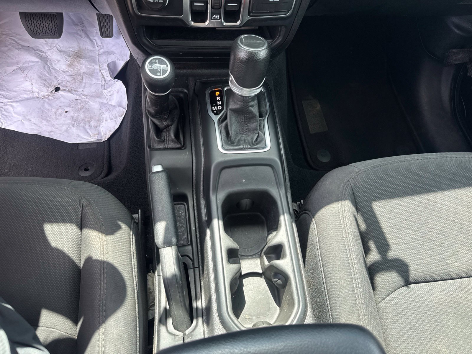 Used 2023 Jeep Gladiator Sport AWD/4WD image 29