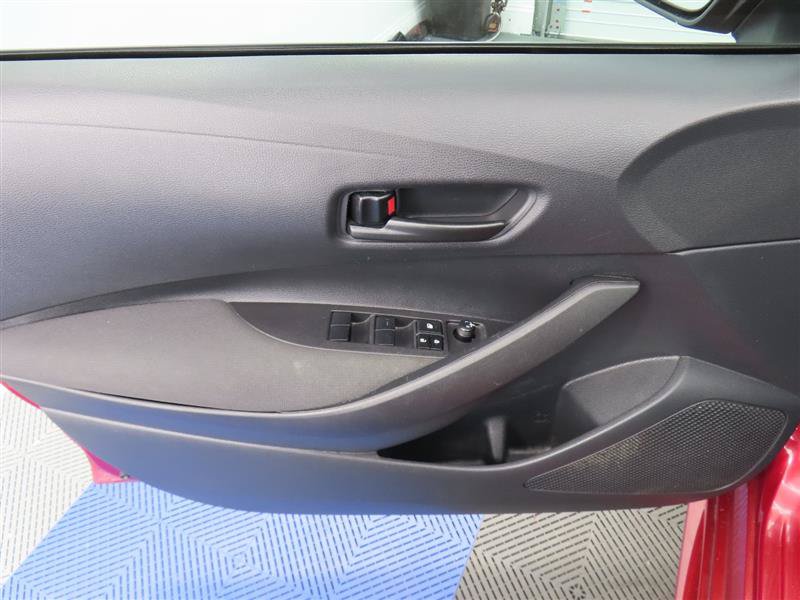 Used 2025 Toyota Corolla LE FWD image 16
