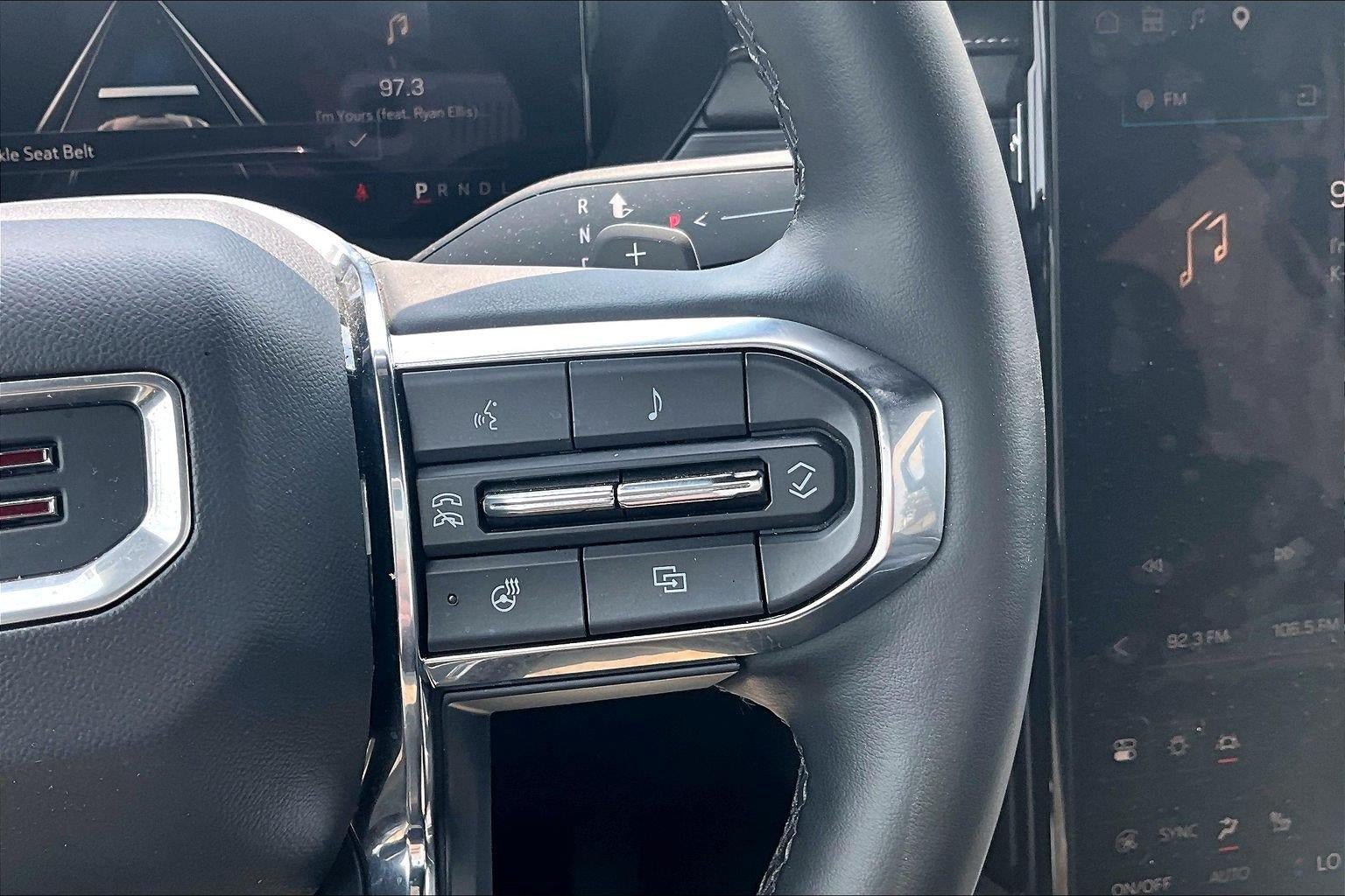 Used 2025 GMC Acadia Elevation AWD/4WD image 20