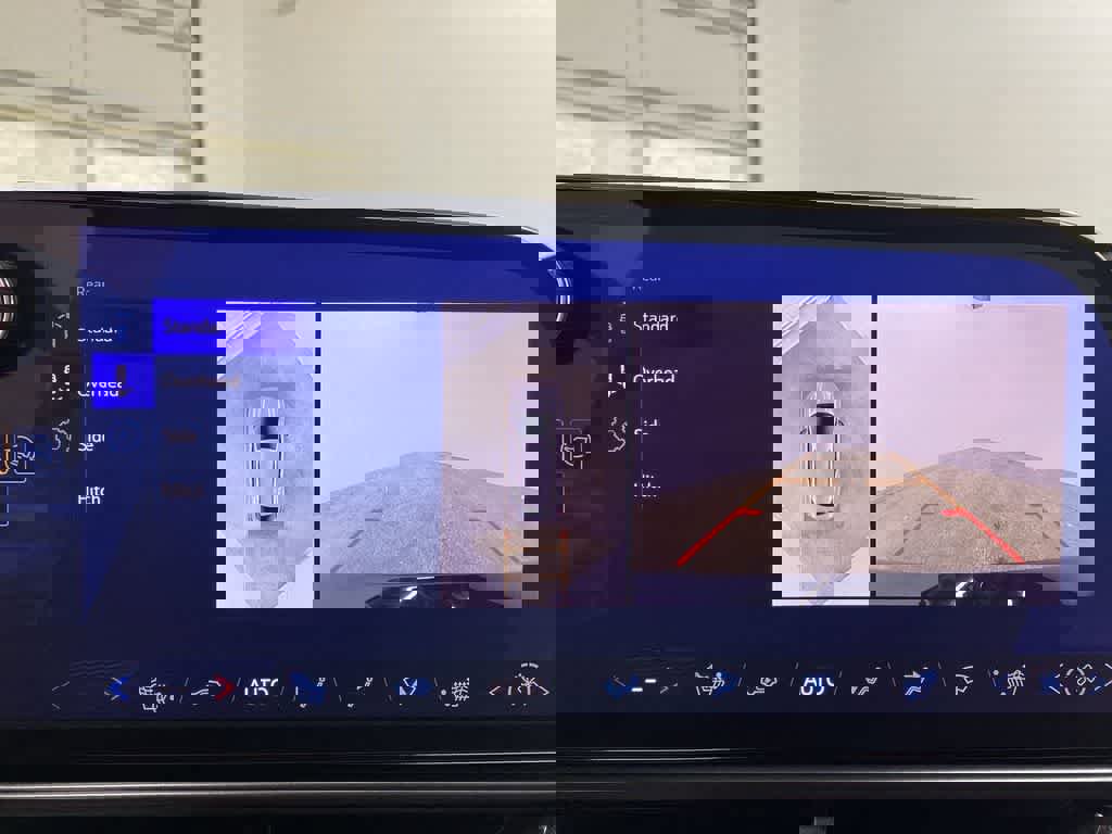 Used 2024 Chevrolet Equinox EV RS image 26