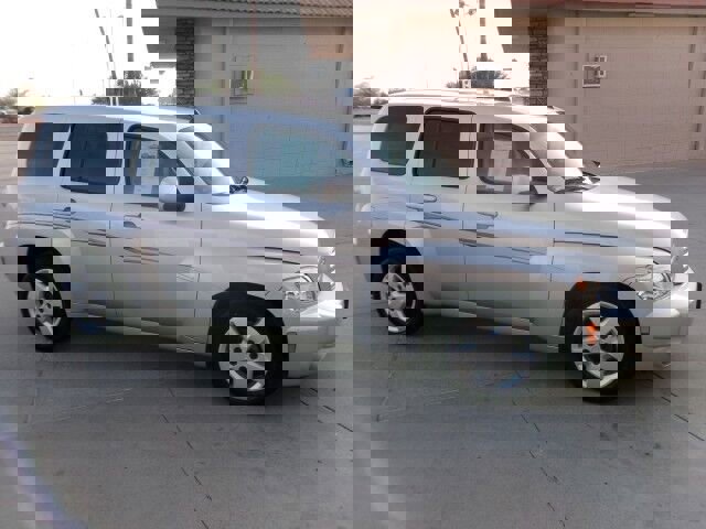 Used 2011 Chevrolet HHR LT image 6