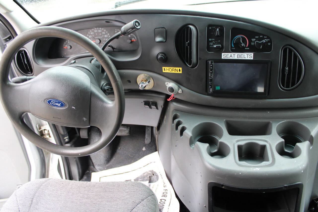 Used 2003 Ford E-350 and Econoline 350 XL image 23