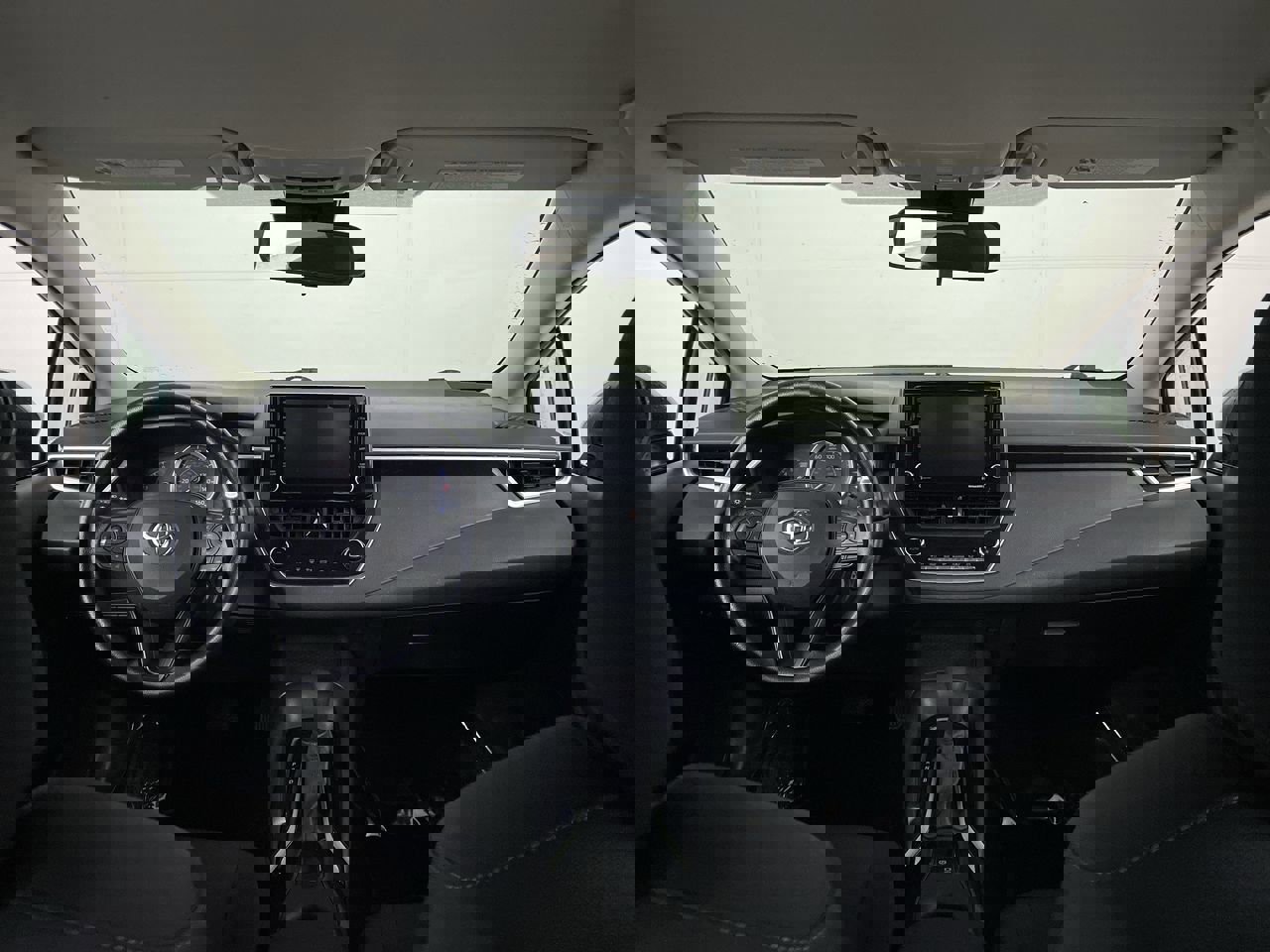 Used 2022 Toyota Corolla LE image 26