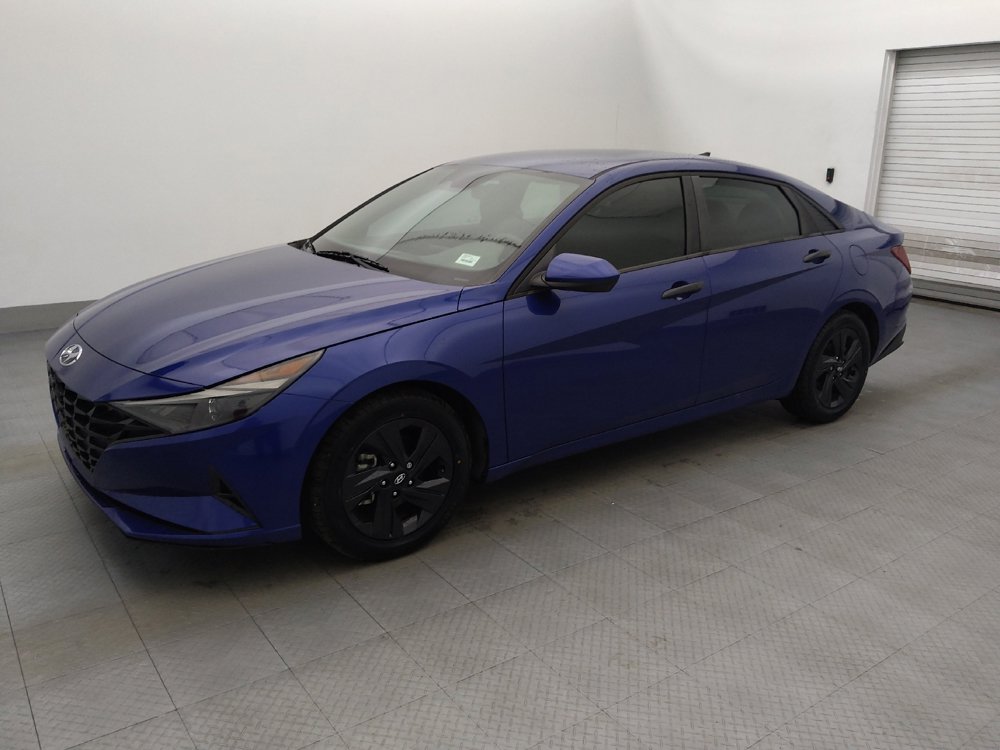 Used 2021 Hyundai Elantra SEL image 2