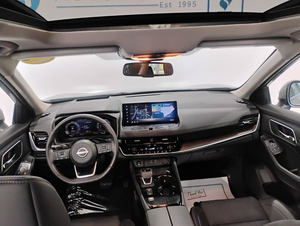 Used 2024 Nissan Rogue Platinum w/ Platinum Premium Package FWD image 94