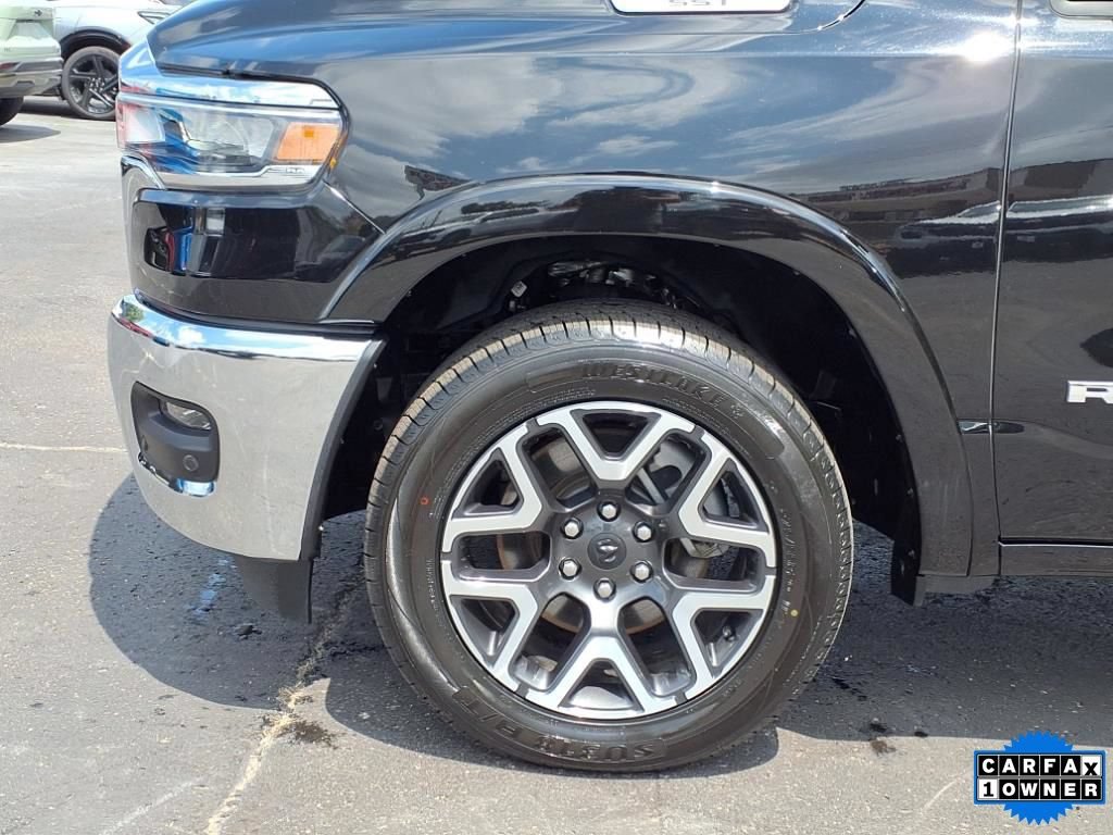 Used 2025 RAM 1500 Laramie AWD/4WD image 11