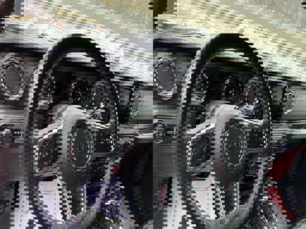 Used 2019 Jeep Wrangler Unlimited Sahara w/ Quick Order Package 24M Moab image 15