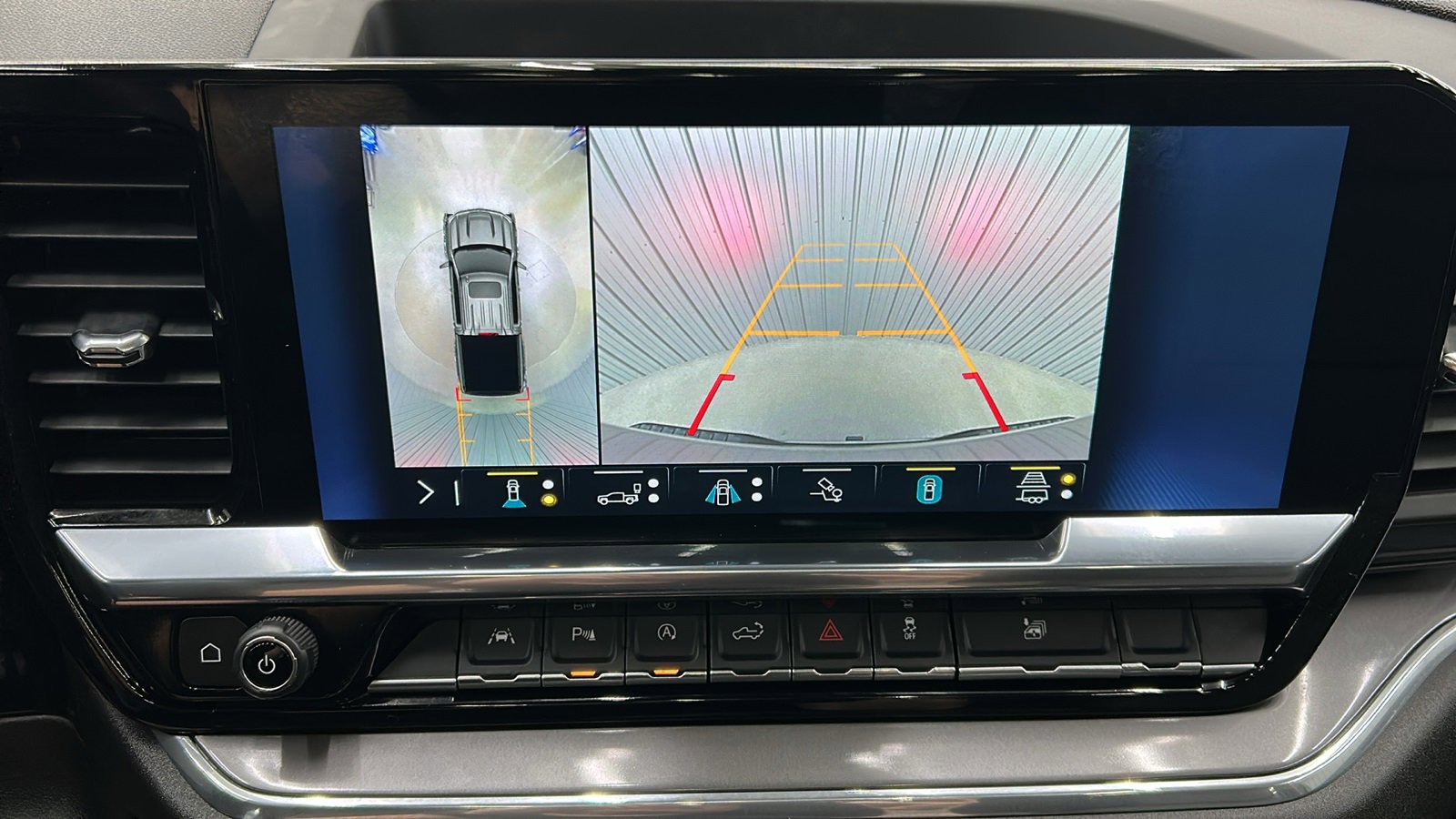 Used 2023 Chevrolet Silverado 1500 High Country w/ High Country Premium Package image 24